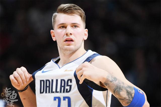 拉菲尼亚迎 拉菲尼亚迎