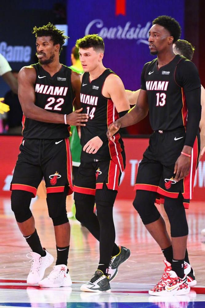 每场比赛都 每场比赛都