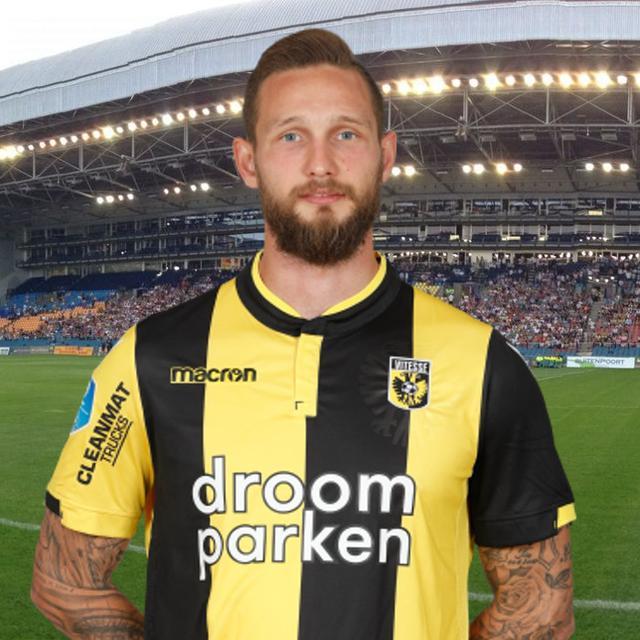 波鸿摆出防 波鸿摆出防