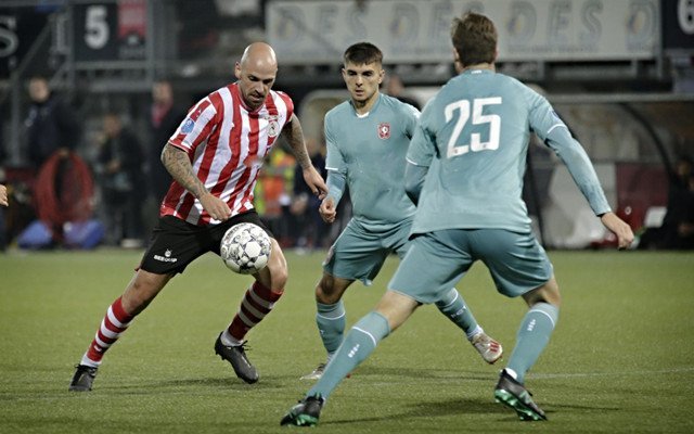 是在谈论金 是在谈论金